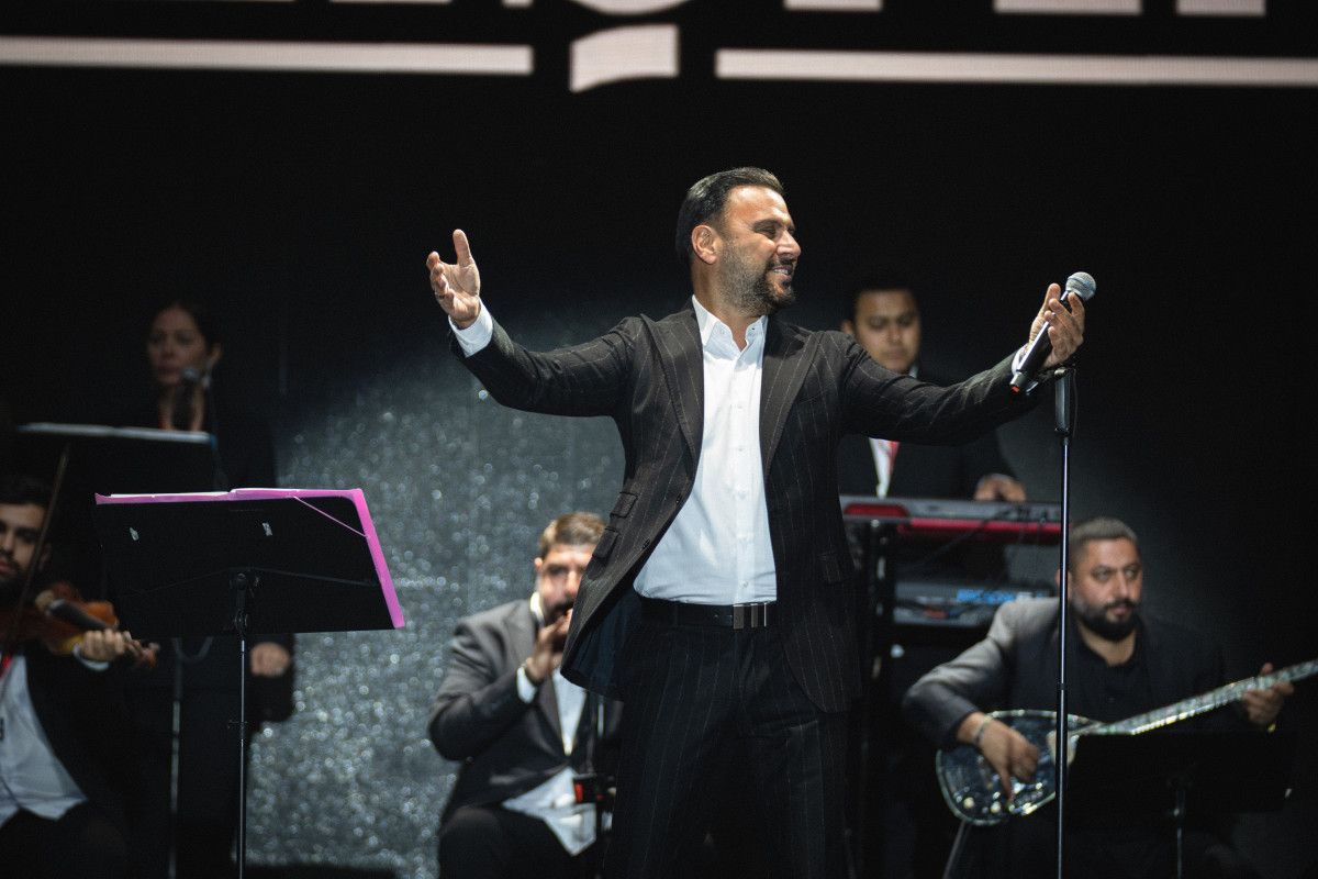 Alişan, Bingöl Konserinde Gazzeliler İçin Destek Şarkısı Sözleriyle Kalpleri Isıttı