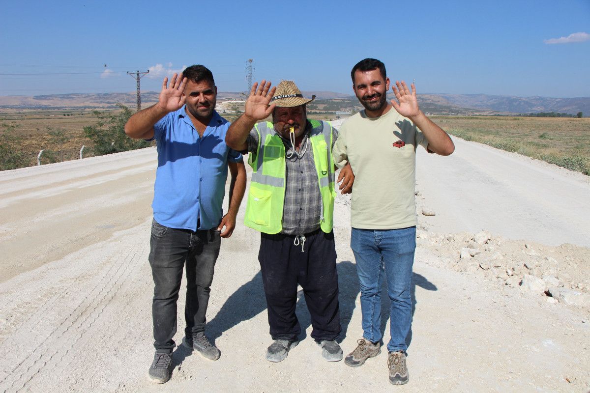 Amasya'da Yol İşçisinin Düdüğü Trafiğe Neşe Katıyor