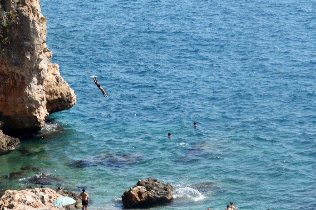 Antalya'da Hava Durumu: Sıcaklık 35 Dereceyi Gördü