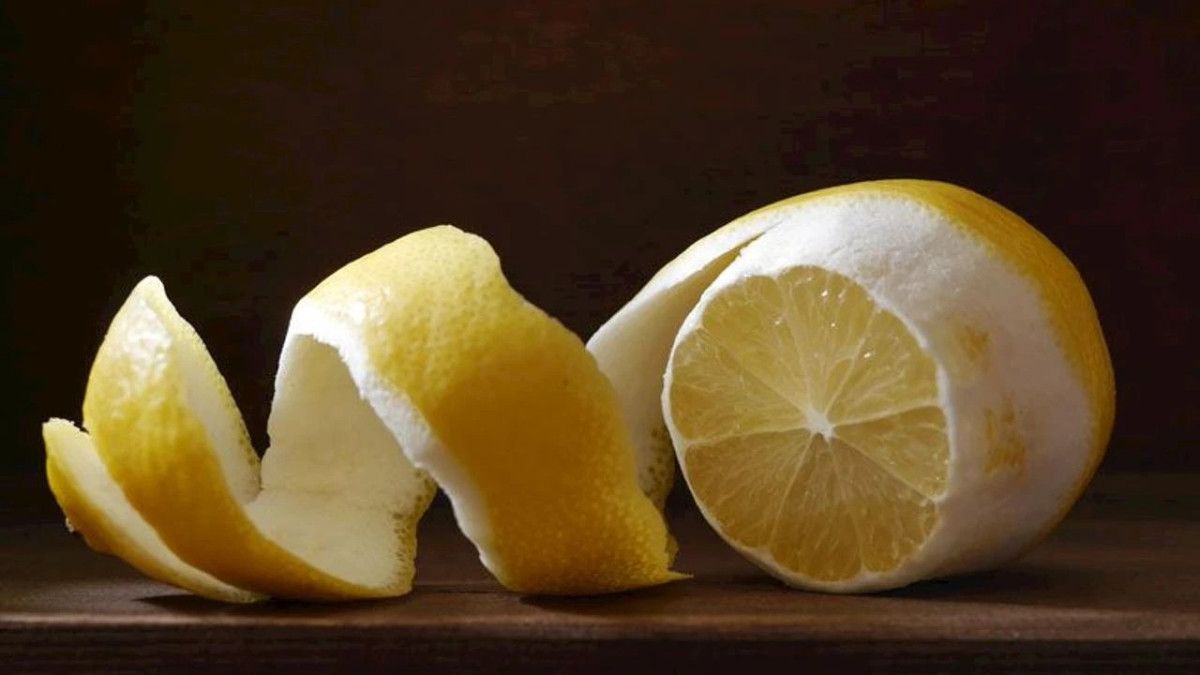 Arabanızda Limon Kabuğu Kullanmanın Faydaları ve Etkileri