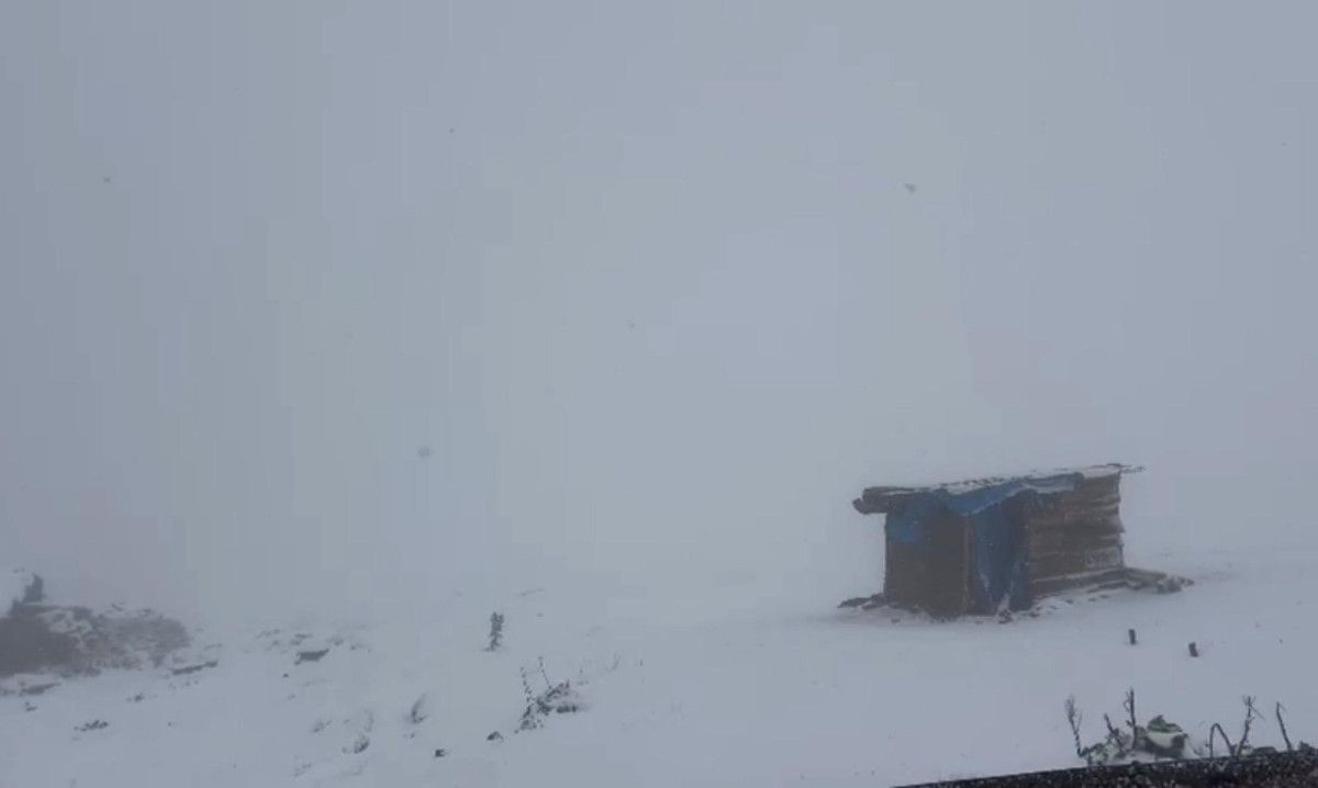 Ardahan'ın Yüksek Bölgelerine Kar Yağışı Meydana Geldi