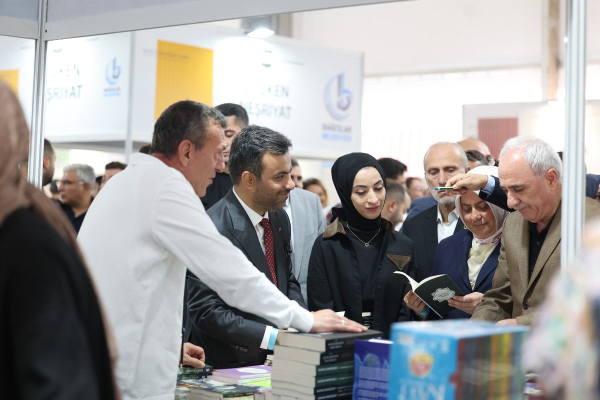 Bağcılar Kitap Fuarı 2024: Kitapseverler İçin Büyüleyici Bir Etkinlik Açıldı