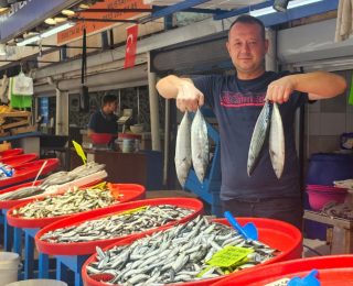 Balıkesirde Balıkçılar Soğuk Havalara Hazırlanıyor