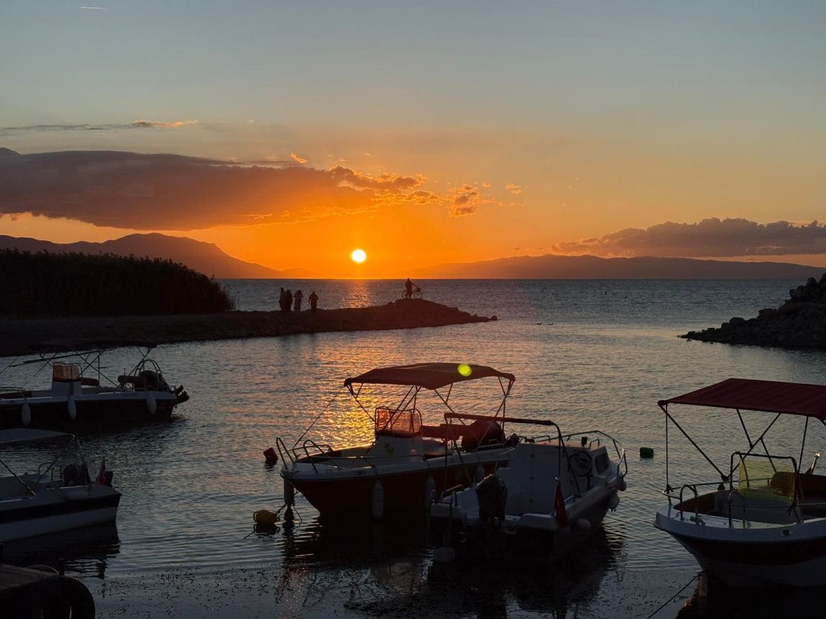 Bursa İznik Gölünde Muhteşem Seyirlik Manzara - Doğanın Güzellikleri