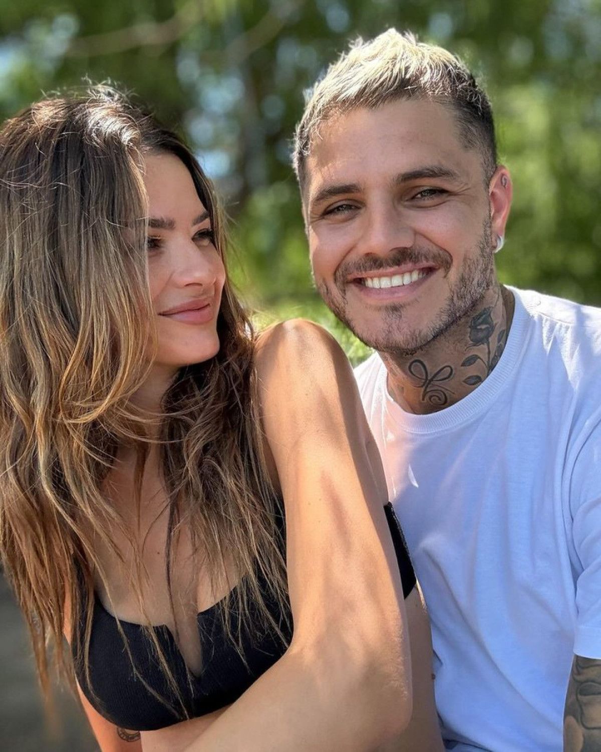 Çin Suarez ve Mauro Icardi'den Yeni Poz: Hem Romantik Hem Boğaz Manzaralı
