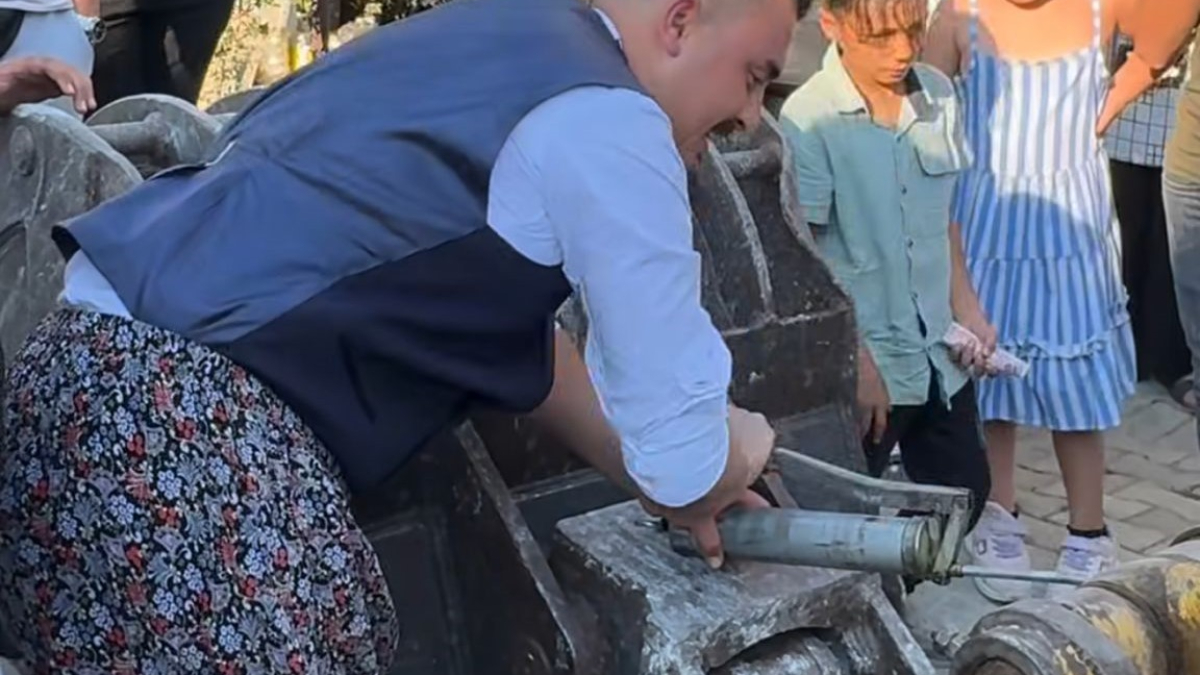 İş Makinasına Yağlama Şakası