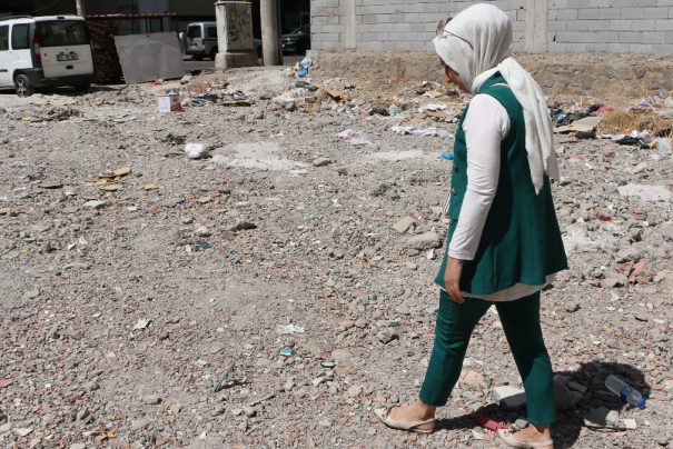 Diyarbakır’da 60 Saatlik Enkaz Mücadelesi ve Yaşadıkları: Bir Kitaplaşma Hikayesi