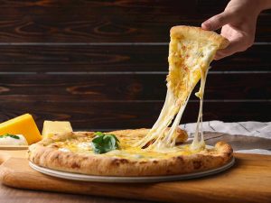 En Lezzetli Cheddar Peynirli Pizza Tarifi – Adım Adım Hazırlanış Rehberi