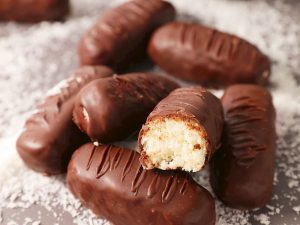 En Nefis Çikolatalı Hindistan Cevizli Bar Yapımı: Hemen Deneyin!