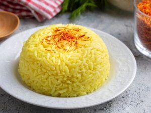 Enfes Safranlı Pilav Tarifi: Adım Adım Lezzetli ve Pratik Tarif