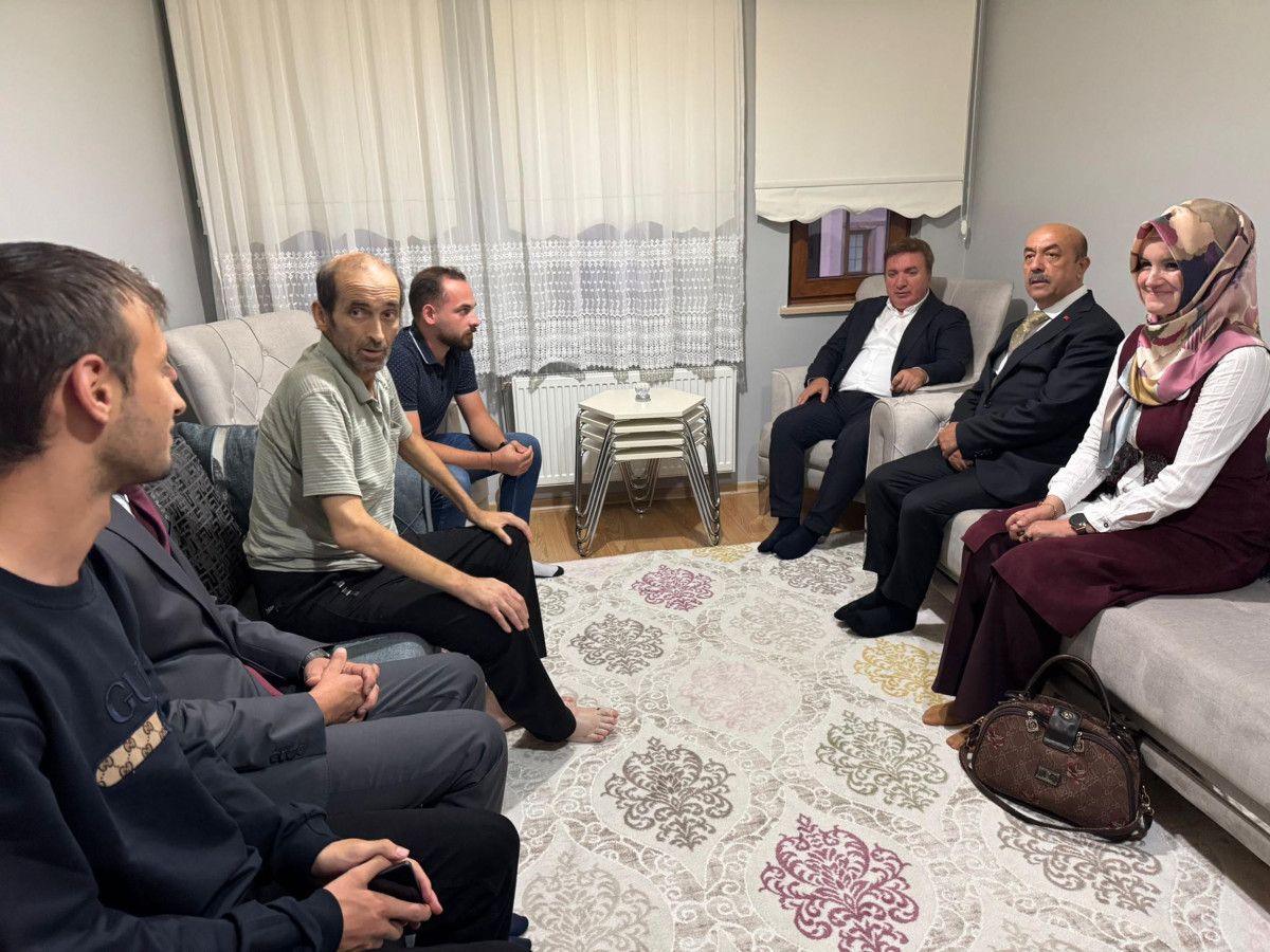 Erzincan Valisi Aydoğdu’dan Yoğun Bakımdaki Öğrenciye Destek