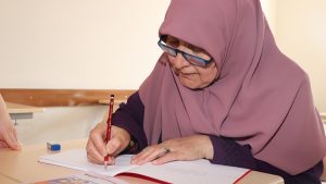 Erzurum’da Okuma Yazma Bilmeyen Nimet Nine’nin Özgürlük Hikayesi