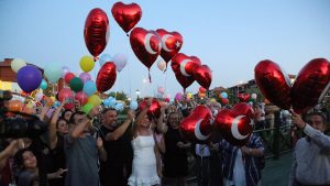 Eskişehir’de Kanseri Yenmiş Elif İçin Gökyüzüne Balonlar Bırakıldı