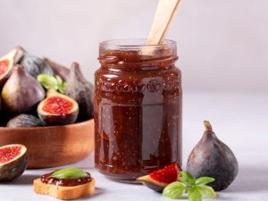 Evde Pratik ve Lezzetli İncir Reçeli Tarifi