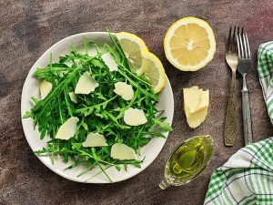 Ferahlatıcı Limonlu Roka Salatası Tarifi – Sağlıklı ve Pratik Tarifler