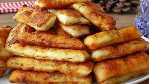 Güne Başlarken Lezzetli Bir Seçenek: Peynirli Maydanozlu Pişi Tarifi