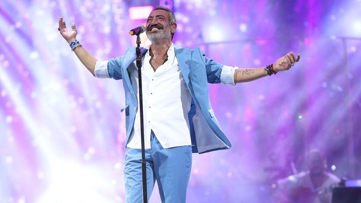 Senelerdir Aradığı Aşkı Bulduğunu Açıkladı