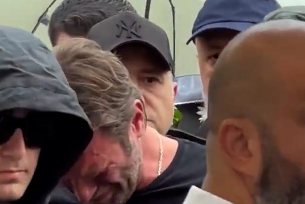 Halit Yukay Son Yolculuğuna Uğurlandı: Yakın Dostu Kıvanç Tatlıtuğ Gözyaşlarına Boğuldu