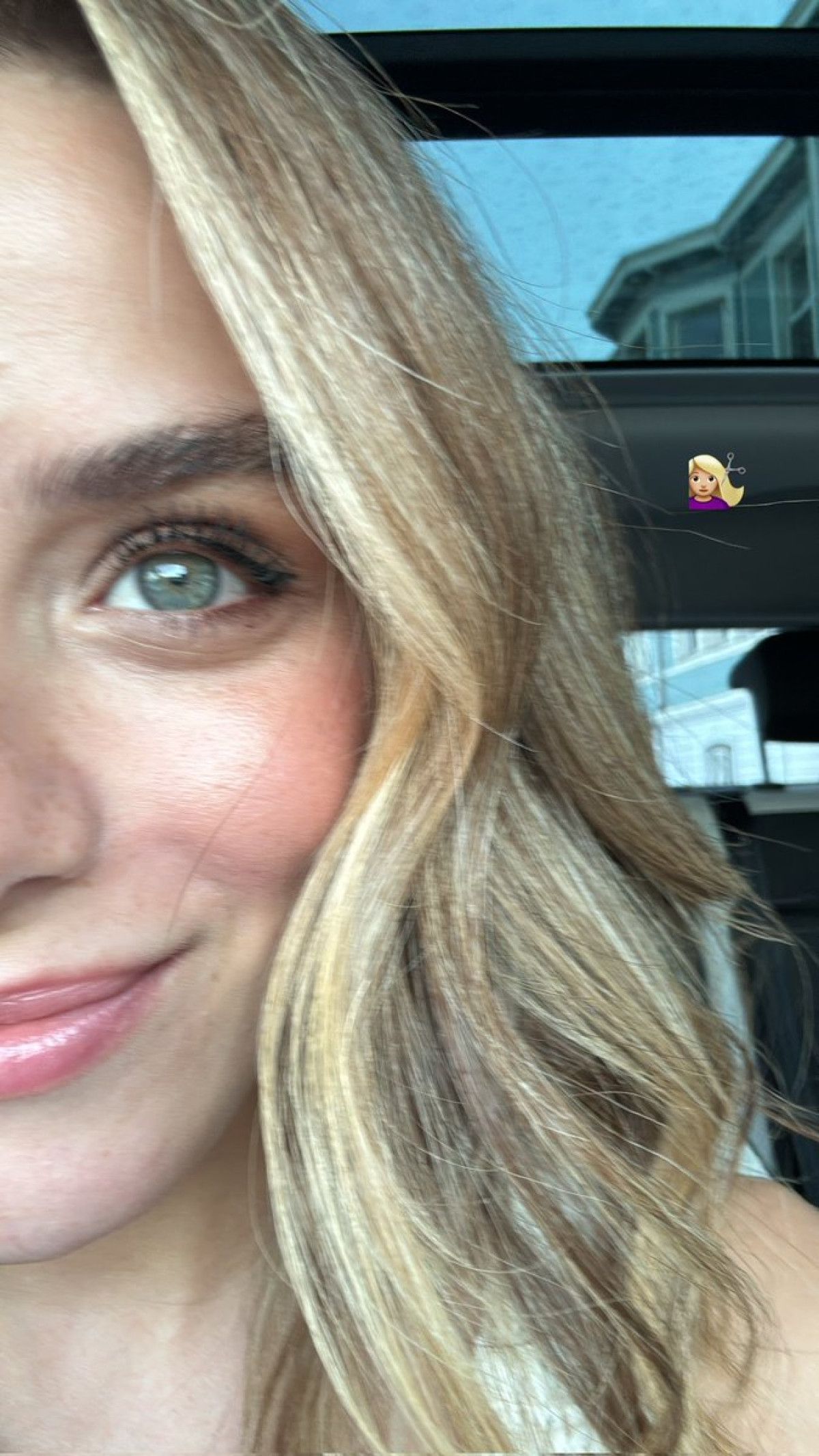 İlayda Alişan'ın Yeni Saç Stiliyle Büyüleyen Pozları