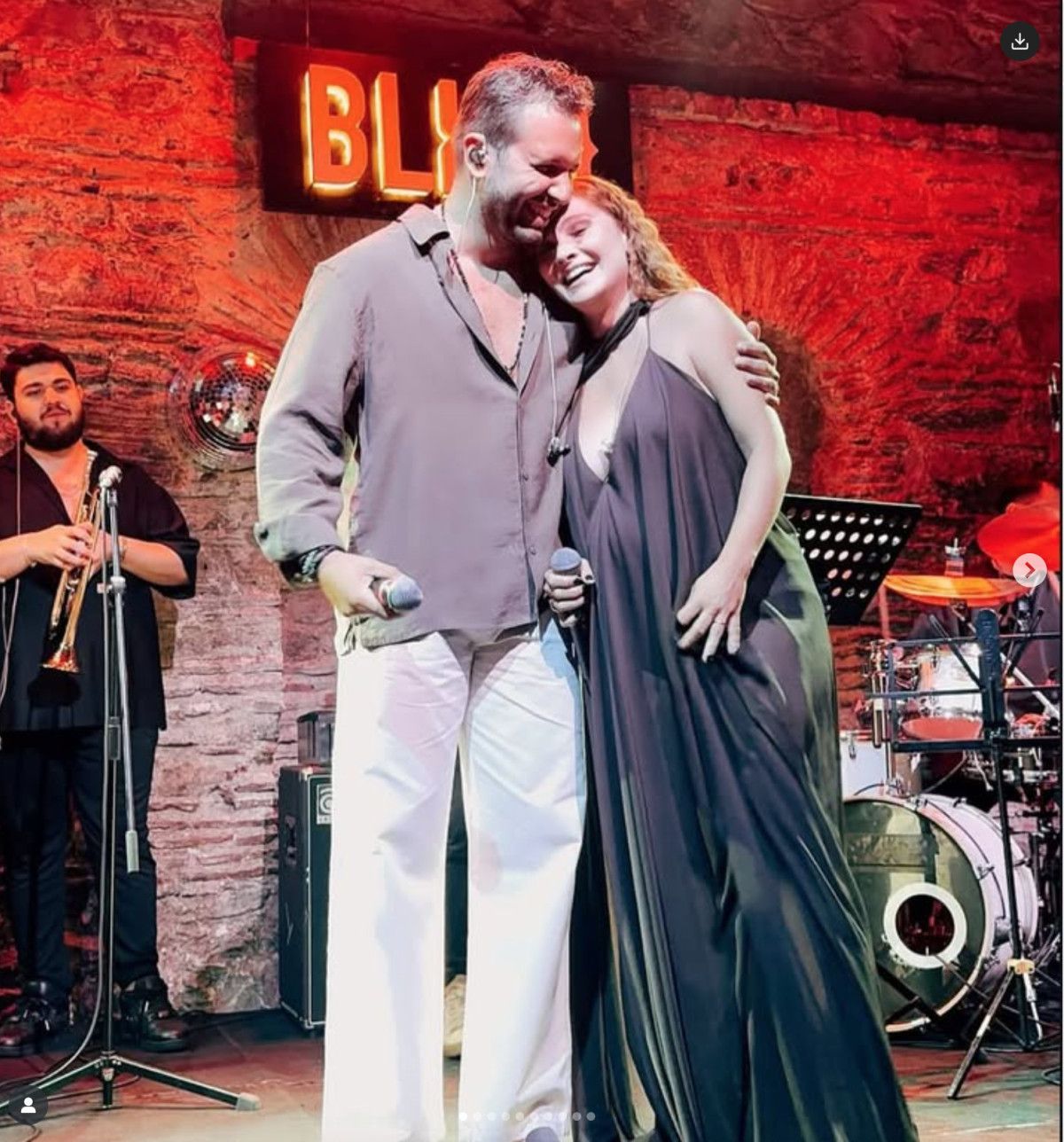 İlk Kez Anne Olacak Başak Gümülcinelioğlu'nun Karnı Burnunda Çarpıcı Yeni Pozları