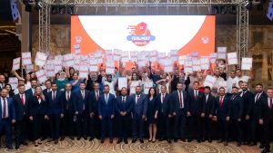 İzmir’de 800’den Fazla Aile ile Birevim Teslimat Şenliği Kutlaması