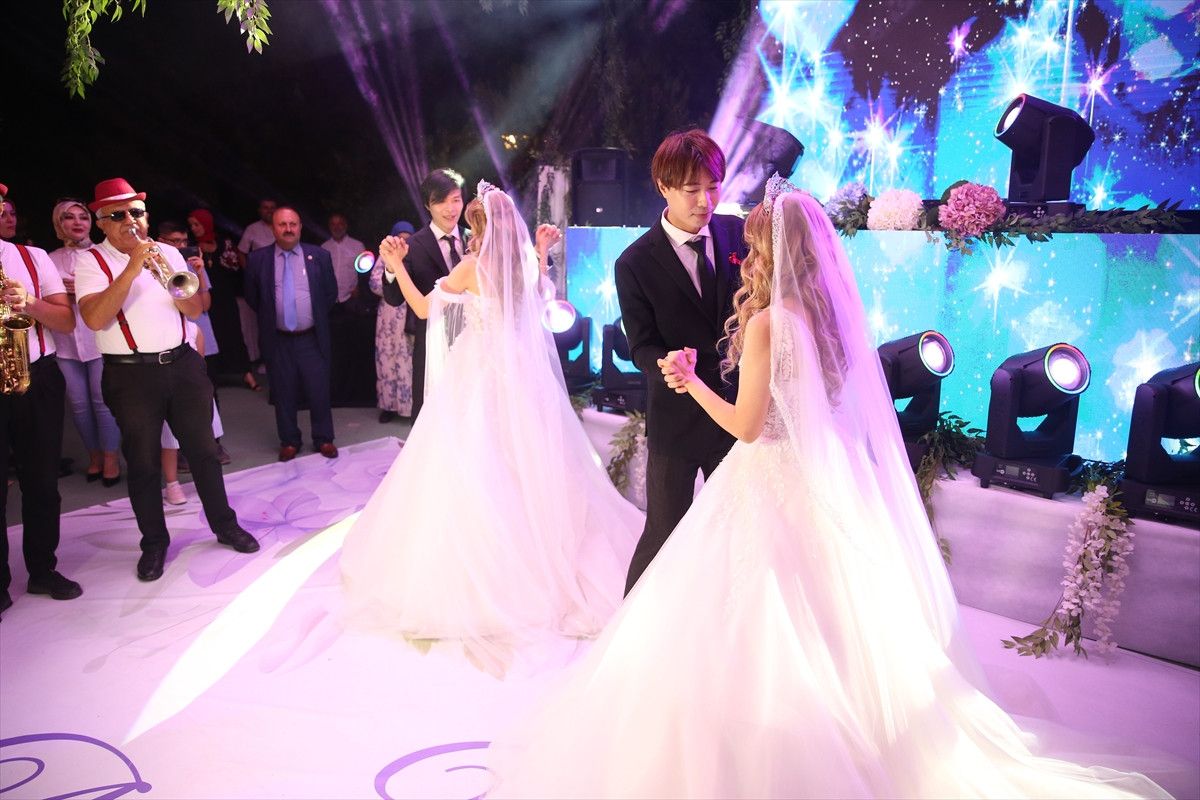 Kastamonulu Tek Yumurta İkizleri ile Tayvanlı Çiftlerin Evlilik Hikayesi