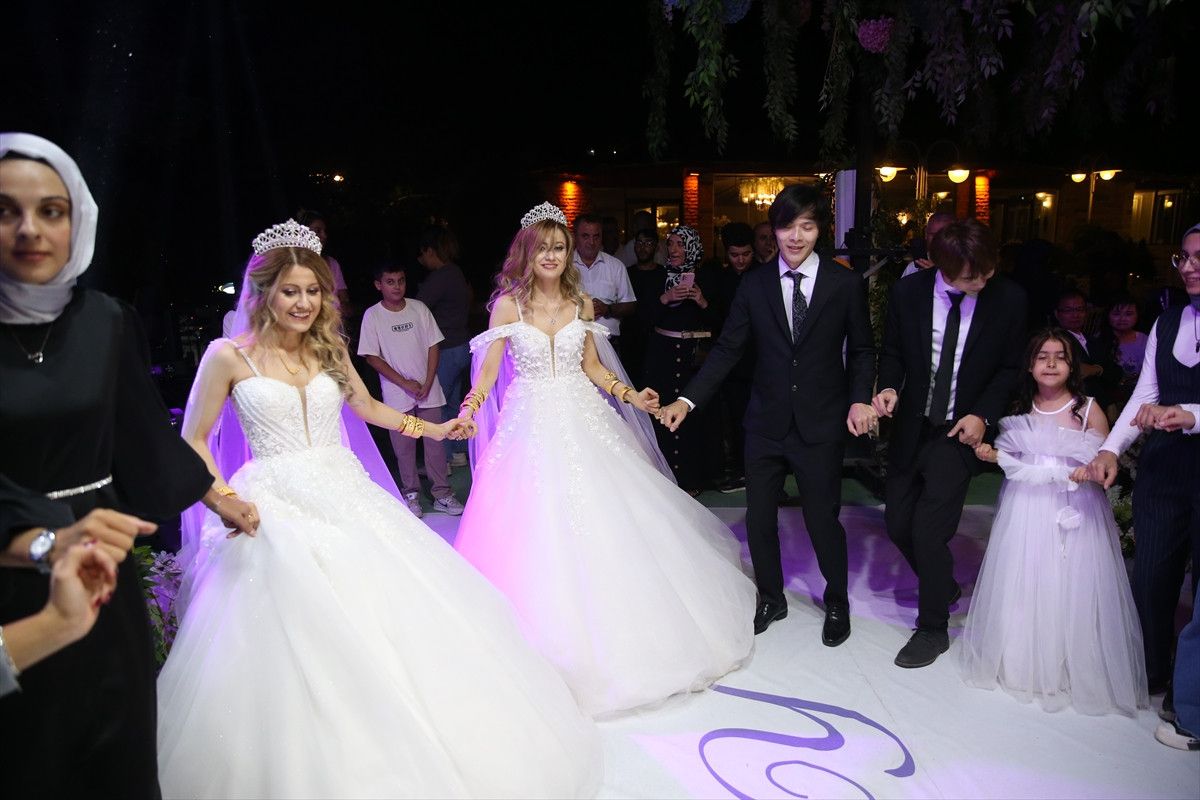 Kastamonulu Tek Yumurta İkizleri ile Tayvanlı Çiftlerin Evlilik Hikayesi