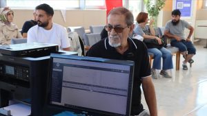 Kırklareli’nde 73 Yaşında Üniversite Hayalini Gerçeğe Dönüştüren Büyüleyici Hikaye