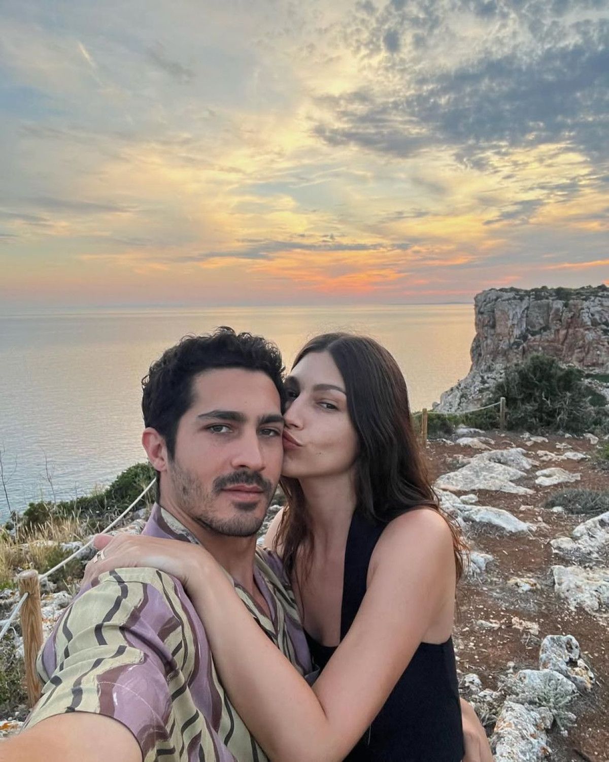 Ünlülerin Tebrikleri ve Takipçilerin Sevinci