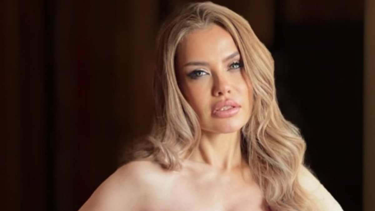 Sahnelerine Yeniden Kavuşuyor