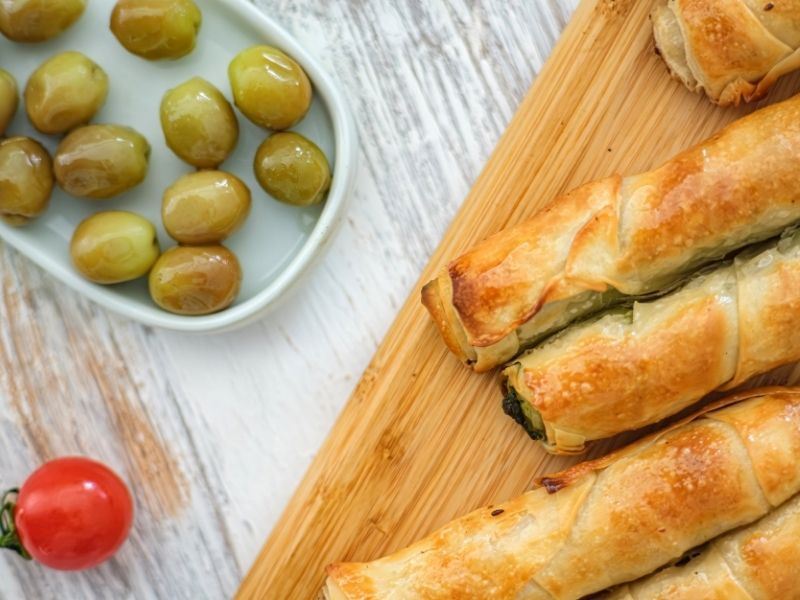 Zeytinli Börek İçin Gerekli Malzemeler