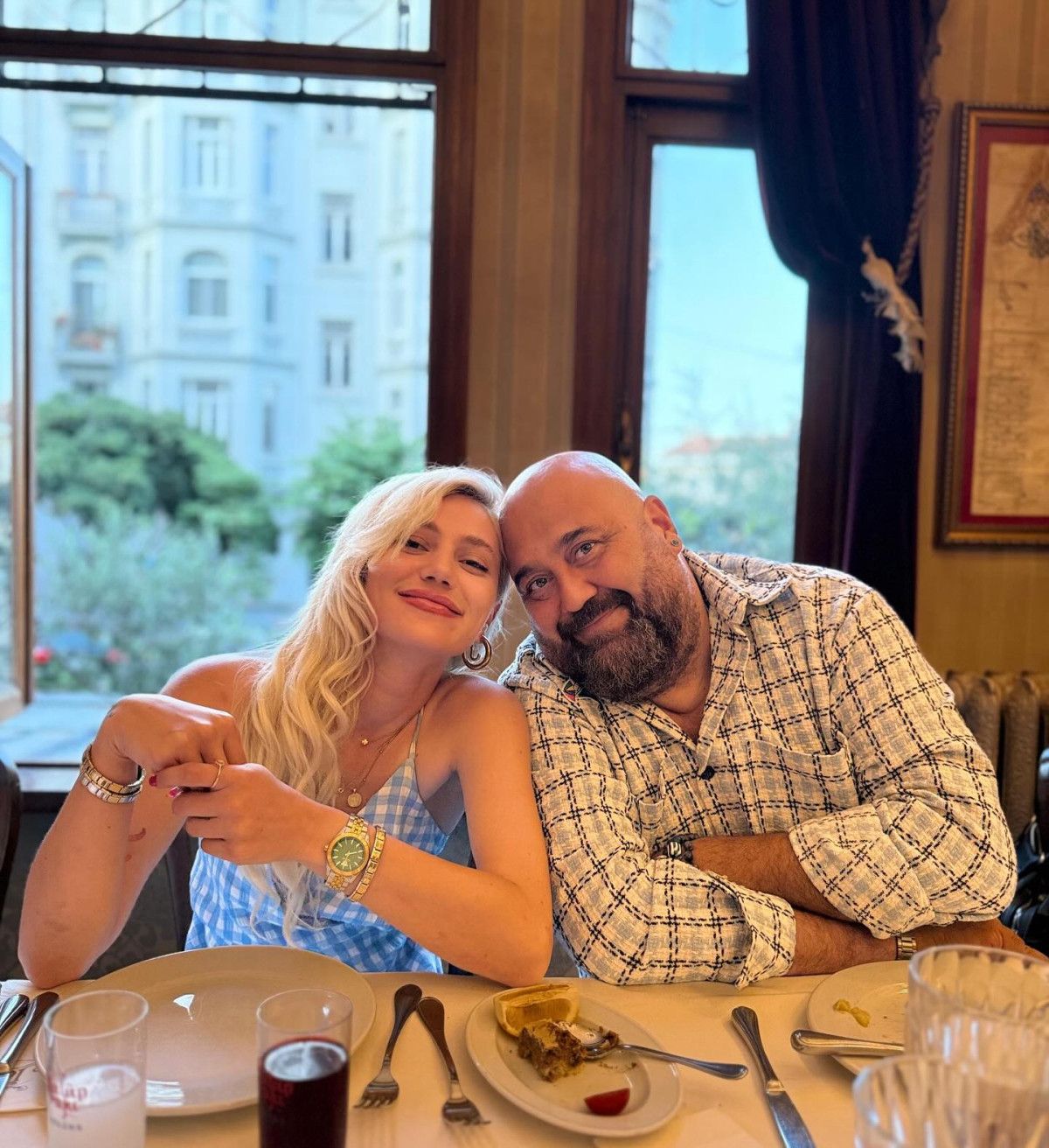 MasterChef Somer Sivrioğlu'nun Oğlu Denize Kavuştu! Görenler Fotoğraf Hakkında Aynı Yorumu Paylaştı