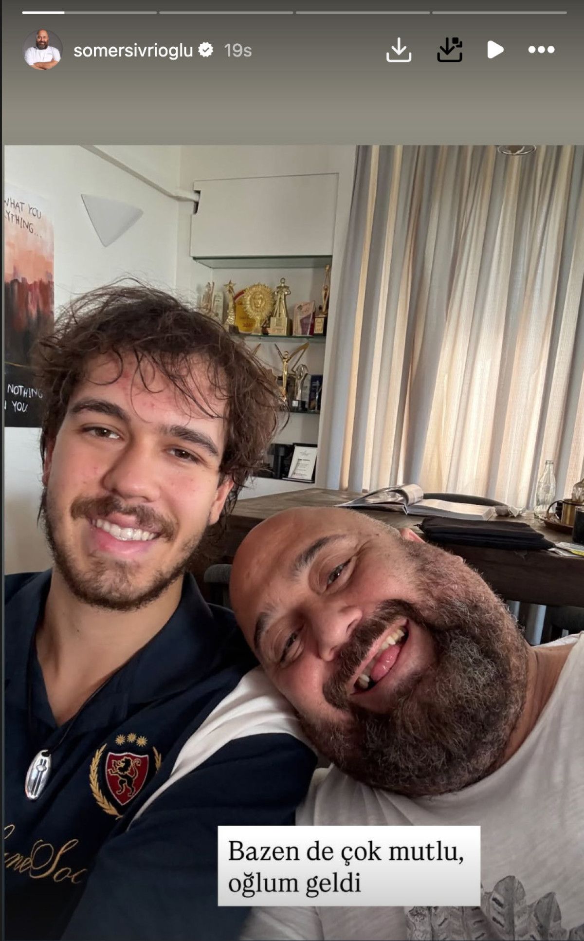 MasterChef Somer Sivrioğlu'nun Oğlu Denize Kavuştu! Görenler Fotoğraf Hakkında Aynı Yorumu Paylaştı