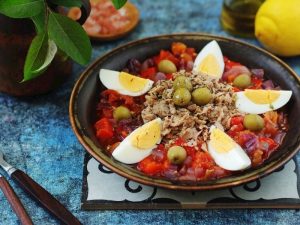 Mechouia Salatası Tarifi: Nefis ve Pratik Yapılışı