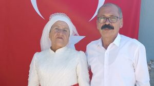 Mersin’in Gururlu Çiftinin 40 Yıl Sonra Kutlanan Düğün Hikayesi