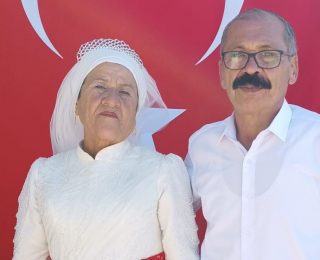 Mersin’in Gururlu Çiftinin 40 Yıl Sonra Kutlanan Düğün Hikayesi