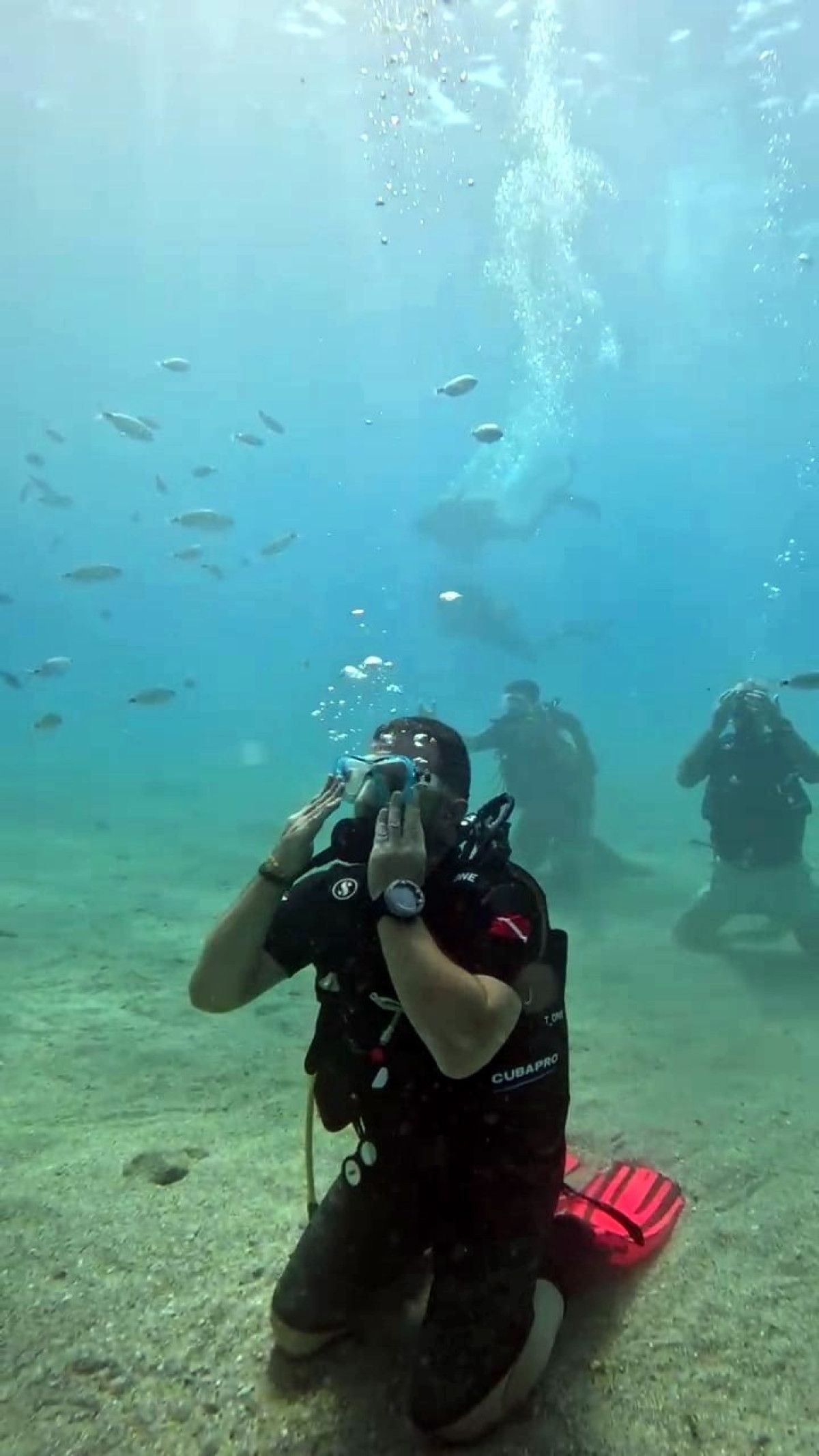 Muğla'da Denizin Derinliklerinde Namaz Kılmanın İlginç Hikayesi