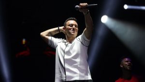 Mustafa Sandal Konserinde Reji Çalışanına Hakaret Etti: Olayların Detayları