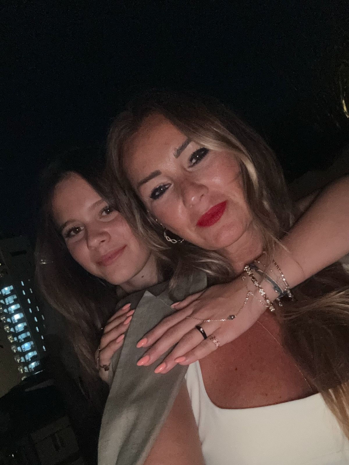 Pınar Altuğ'un Kızının Son Durumu Sosyal Medyayı Alevlendirdi