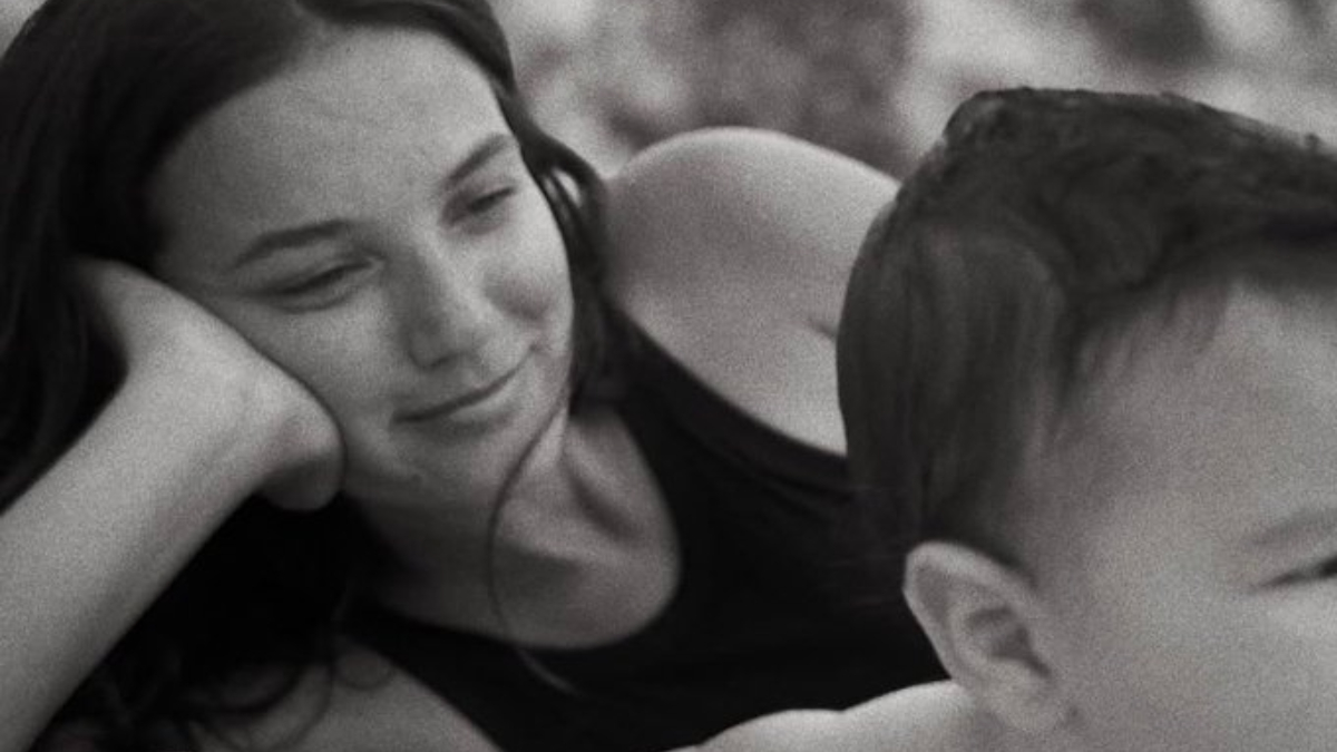 Pınar Deniz'in Kaan Yıldırım ile Aile Anları: Oğlu Fikret Hakan ile Paylaşılan Özel Kareler