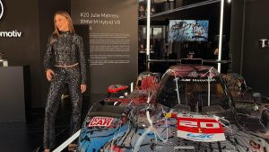 Serenay Sarıkaya Sosyal Medyaya Veda Edip Geri Döndü!