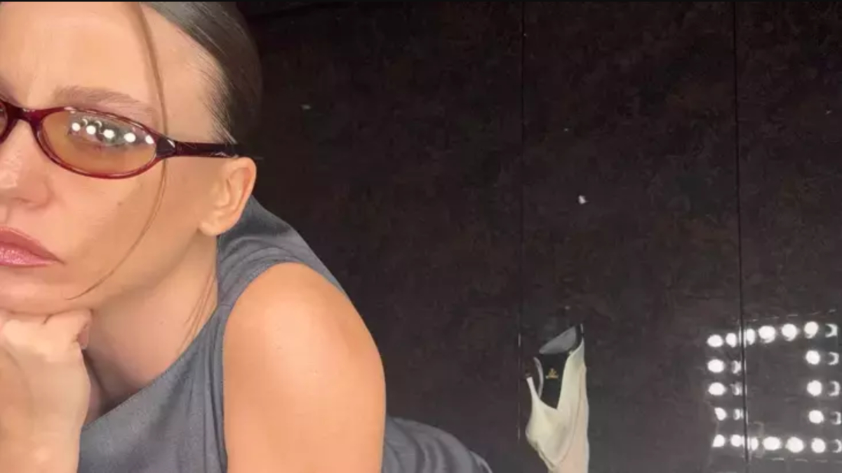 Serenay Sarıkaya'dan Yeni Paylaşım: 'Düştük Kalktık'