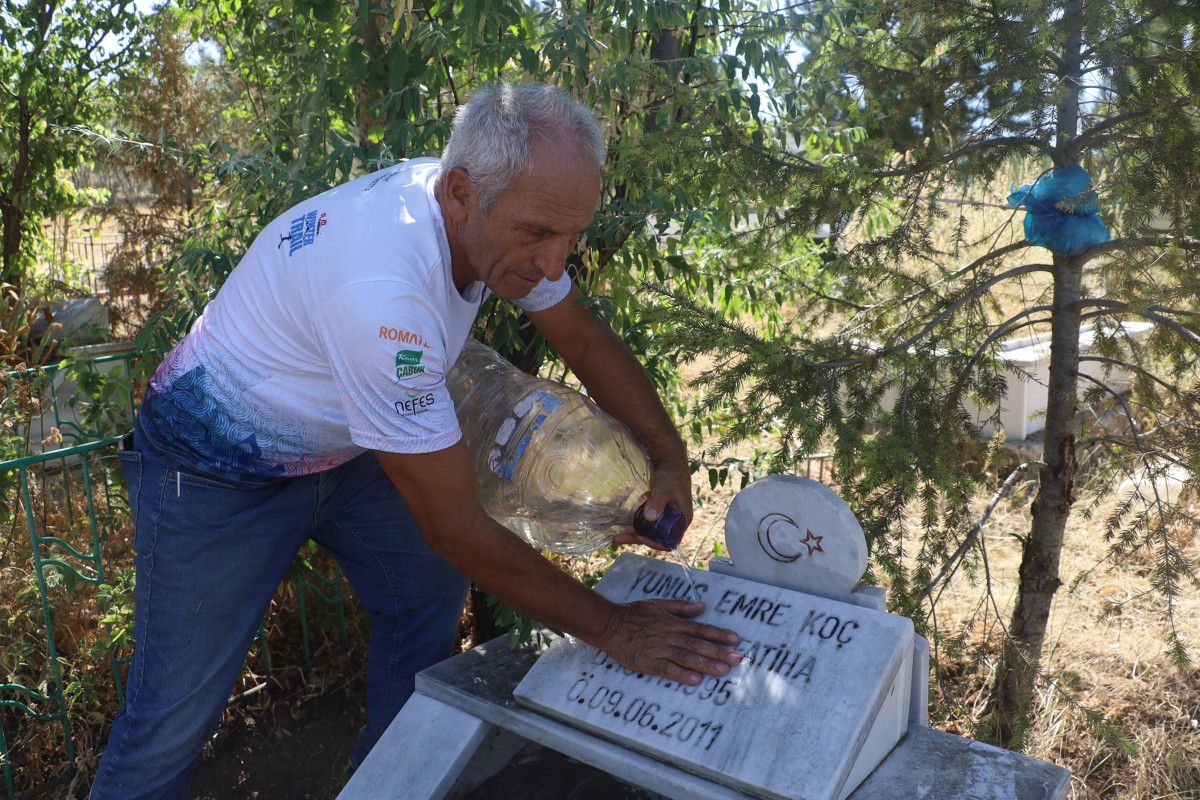Sivas'ta Babası, Oğlunun Anısını Ağaç Evle Yaşatıyor