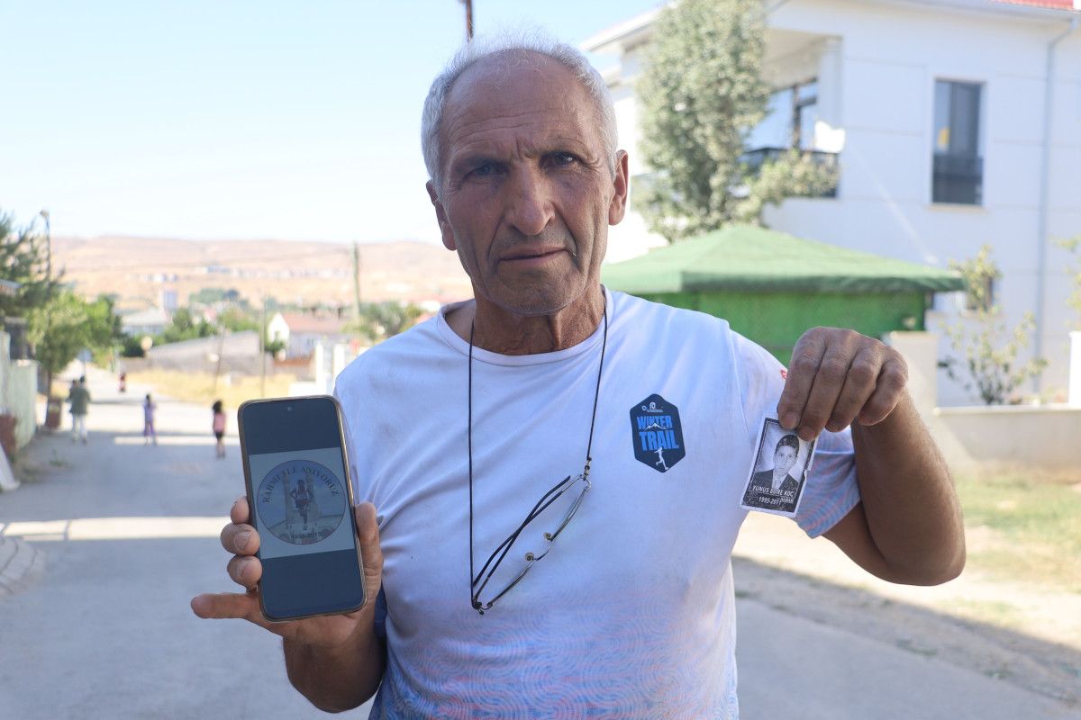 Sivas'ta Babası, Oğlunun Anısını Ağaç Evle Yaşatıyor