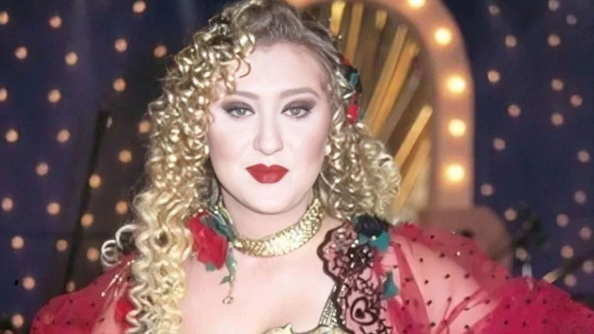 Ünlü Şarkıcı Güllü Hayatını Kaybetti: Oğlu Sosyal Medyada Acı Haberi Duyurdu