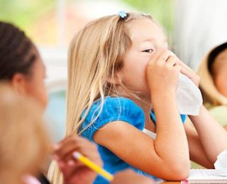 Uzman Uyarısı: Bu Semptomlar Varsa Çocuklarınızı Okula Gondermeyin