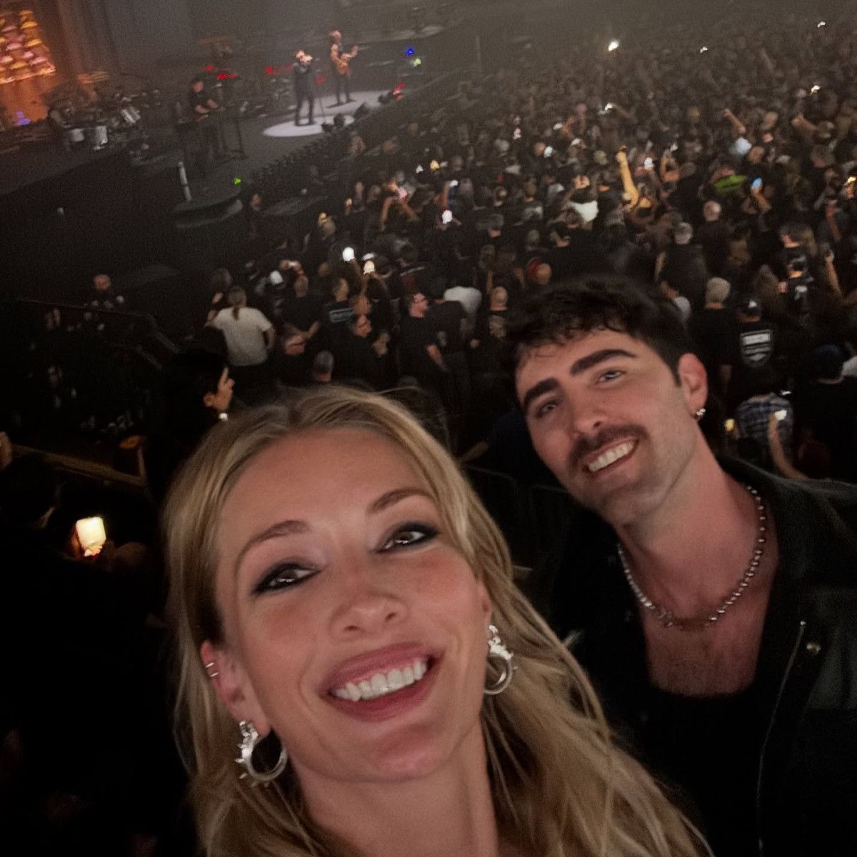 Konser Şıklığı ve Paylaşımları