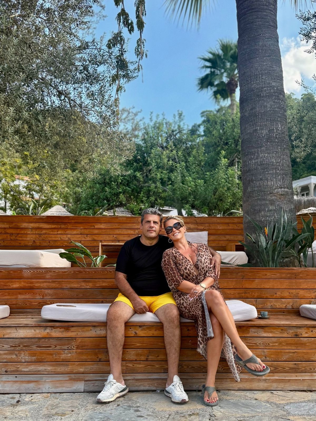 Yeliz Yeşilmen'in Son Paylaşımı Sosyal Medyada Gündem Oldu: Kendini ve Eşini Filtreledi!