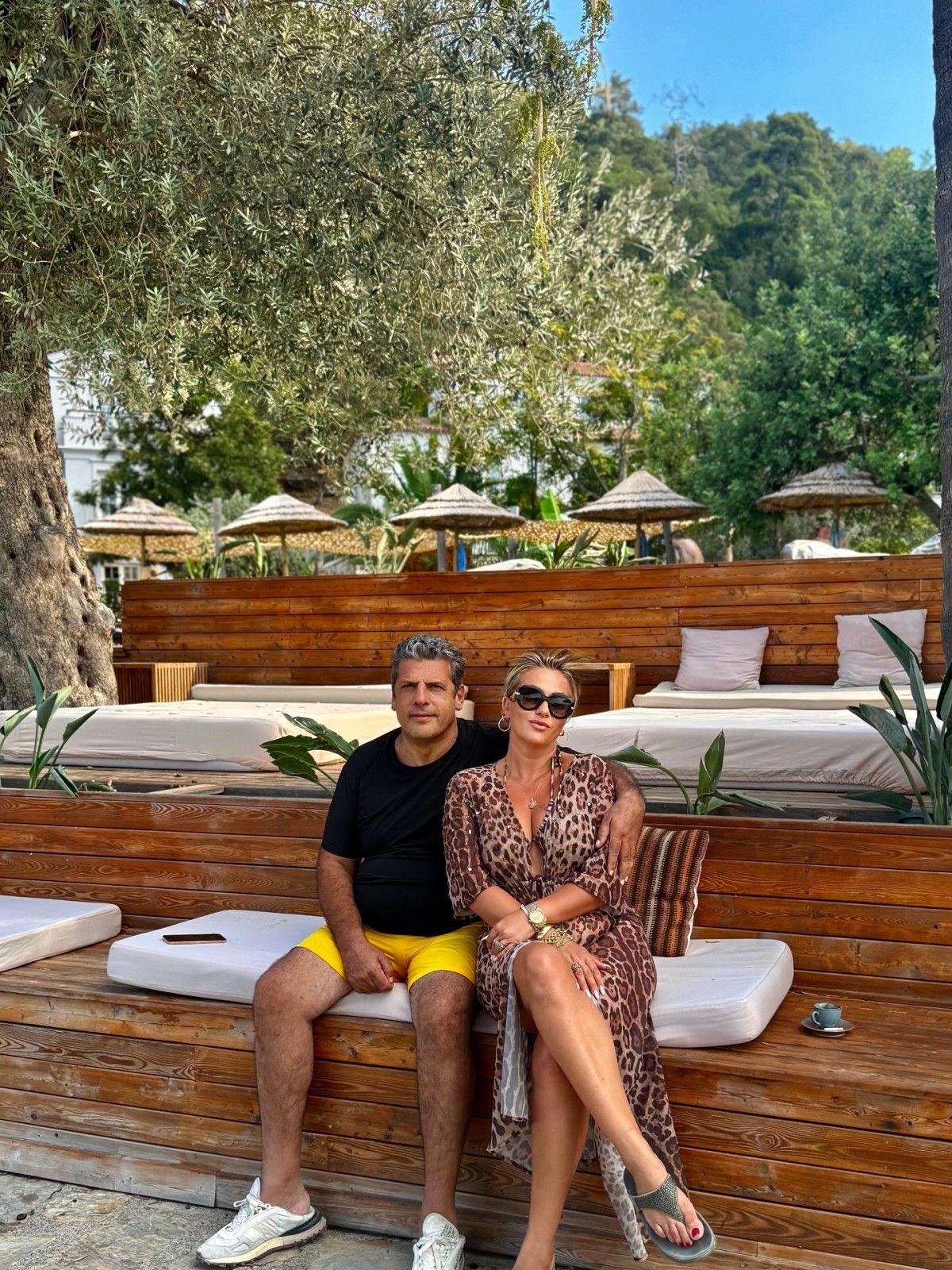 Yeliz Yeşilmen'in Son Paylaşımı Sosyal Medyada Gündem Oldu: Kendini ve Eşini Filtreledi!