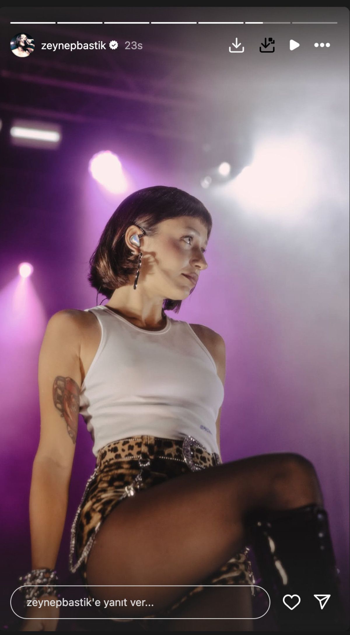 Zeynep Bastık'ın Muhteşem İmaj Değişikliği ve Yeni Görüntüleri